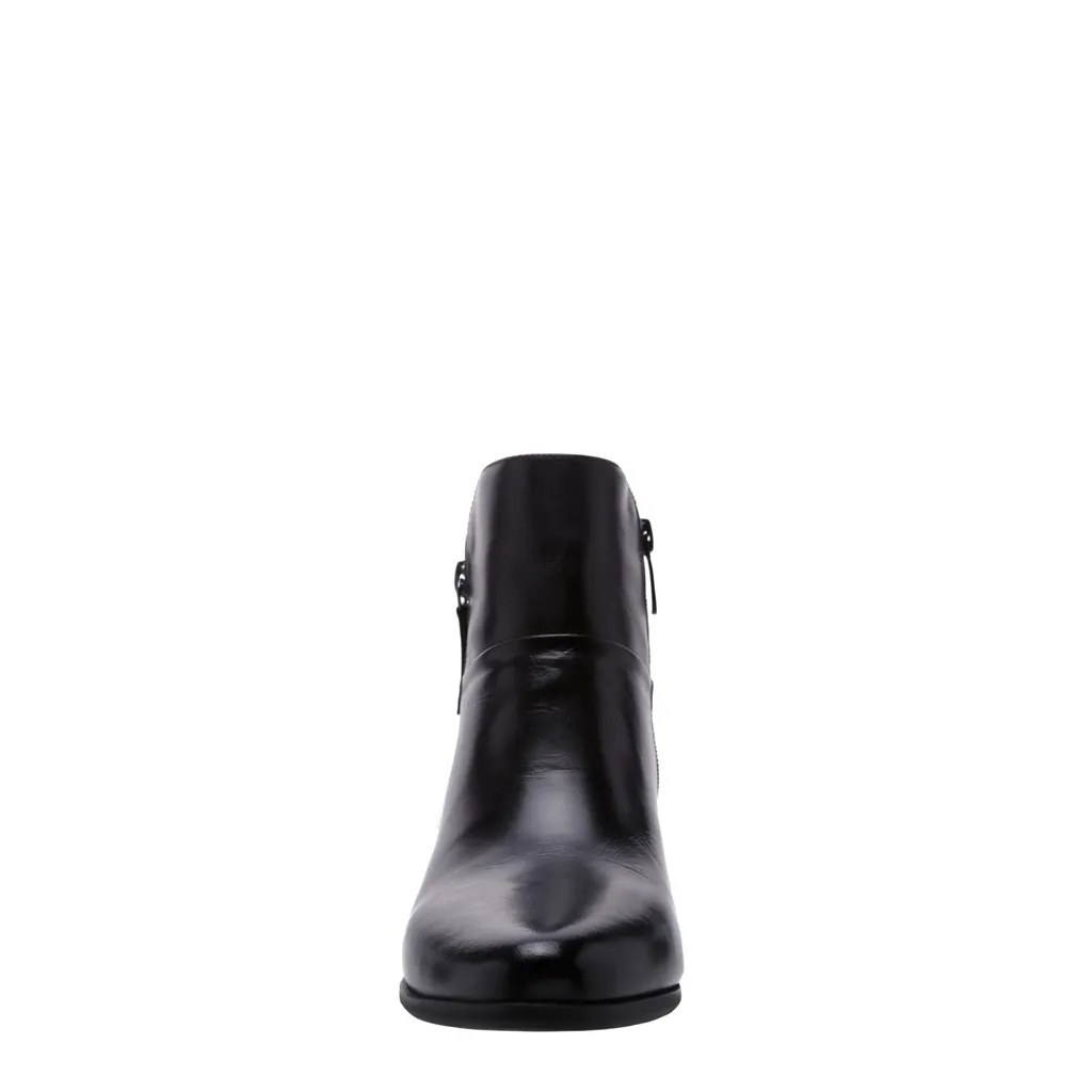 BOTA VEGETAL LEATHER PRETO