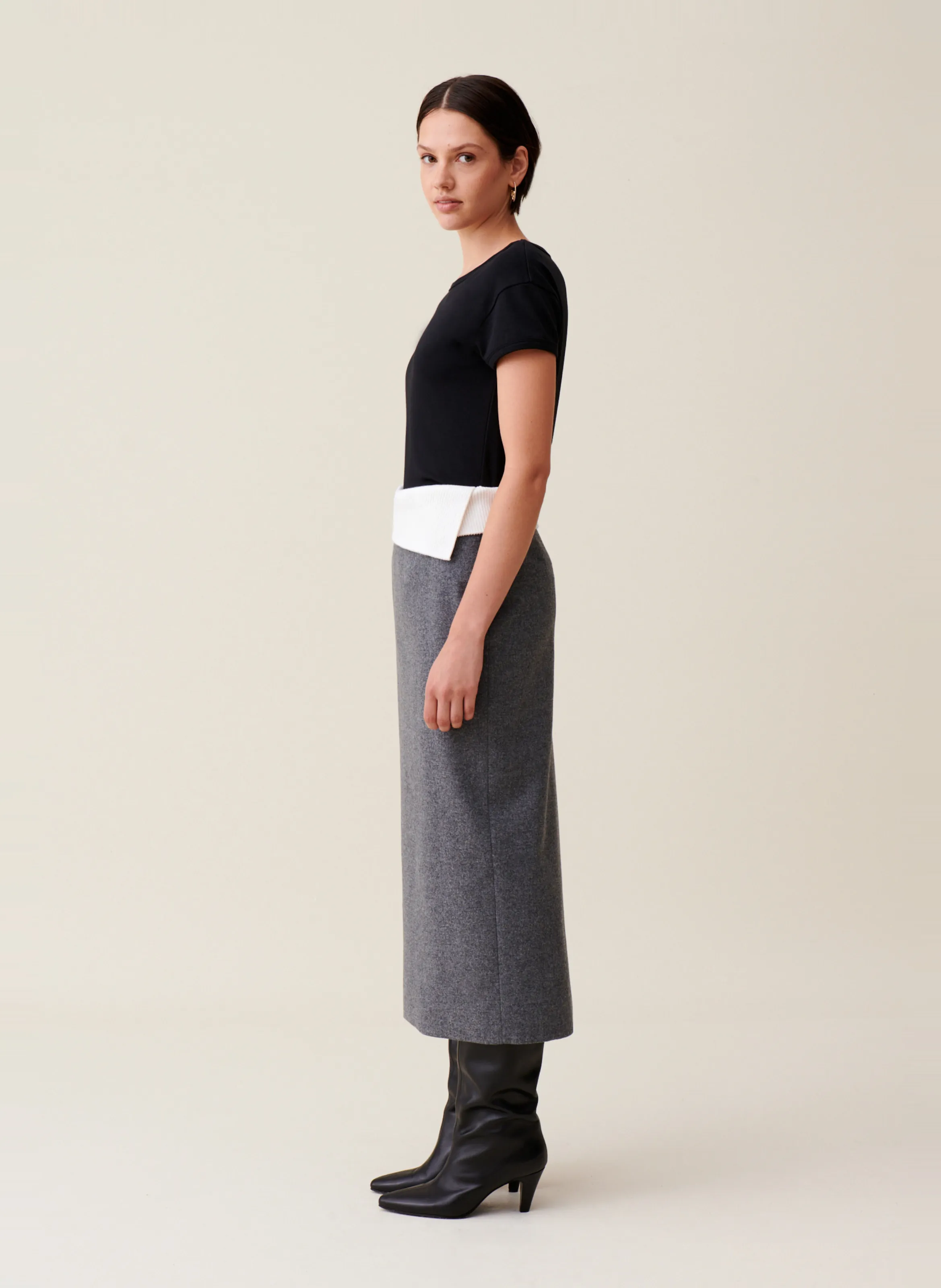 CLAUDIE PIERLOT Falda recta de mezcla de lana en gris