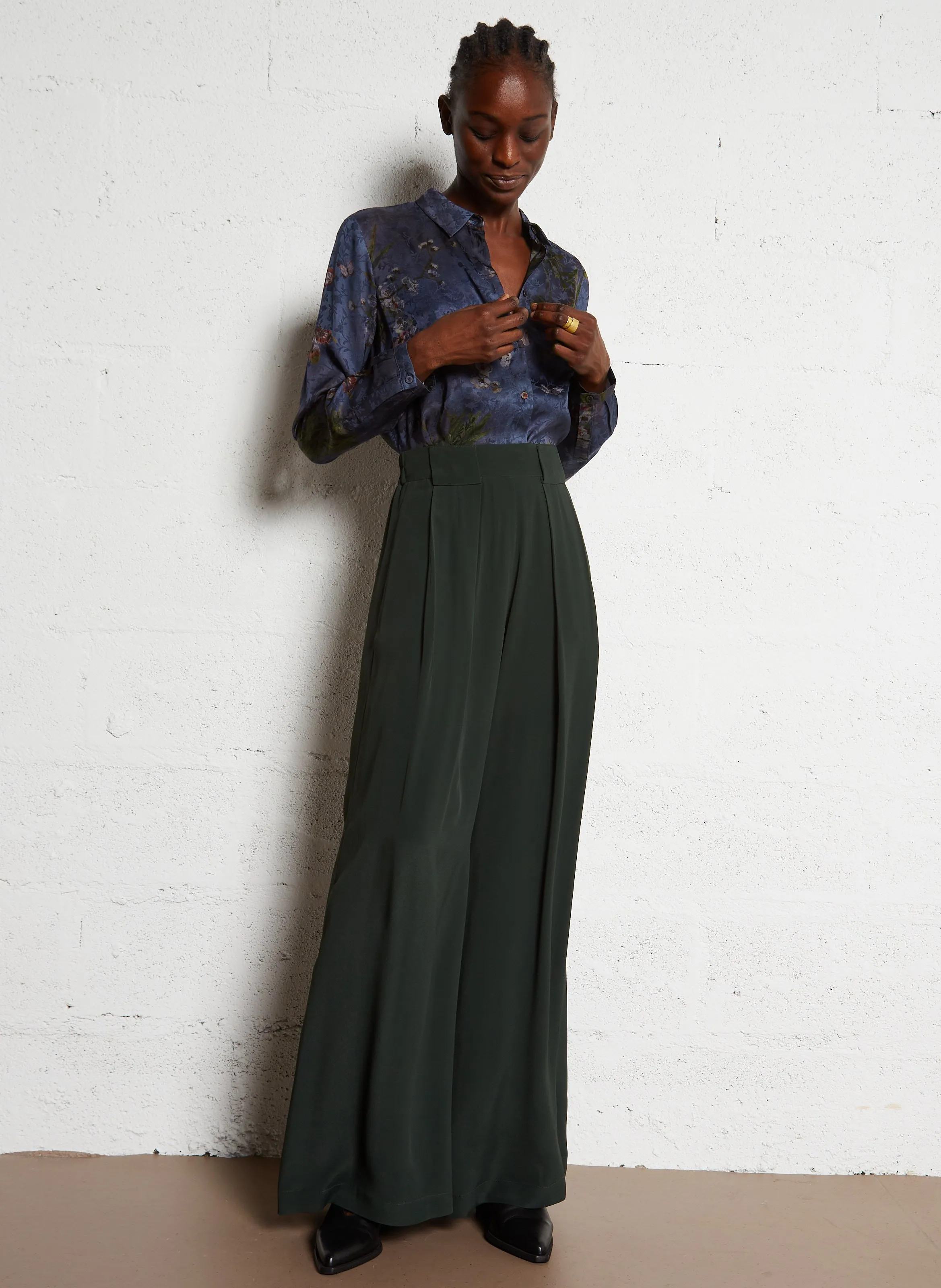 MOMONI ASPEN - Pantalón ancho en verde
