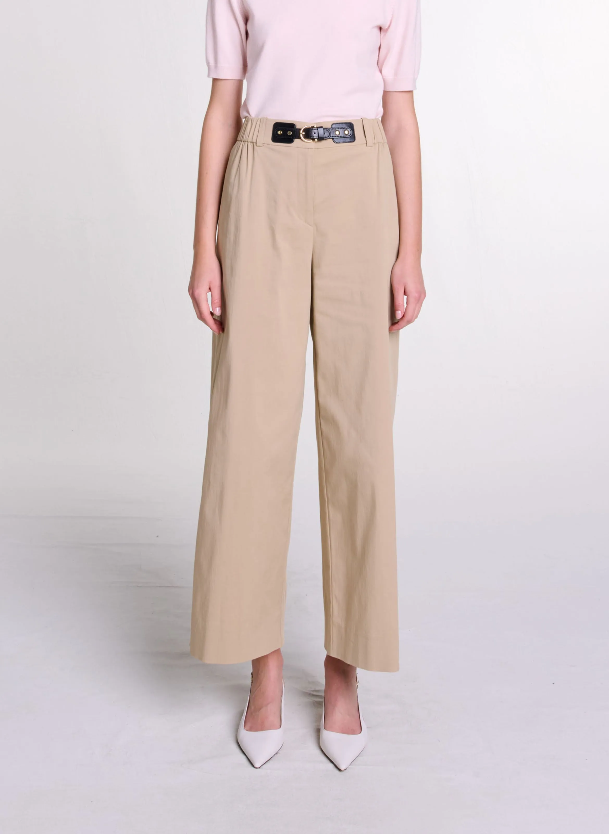 Pantalón ancho en beige