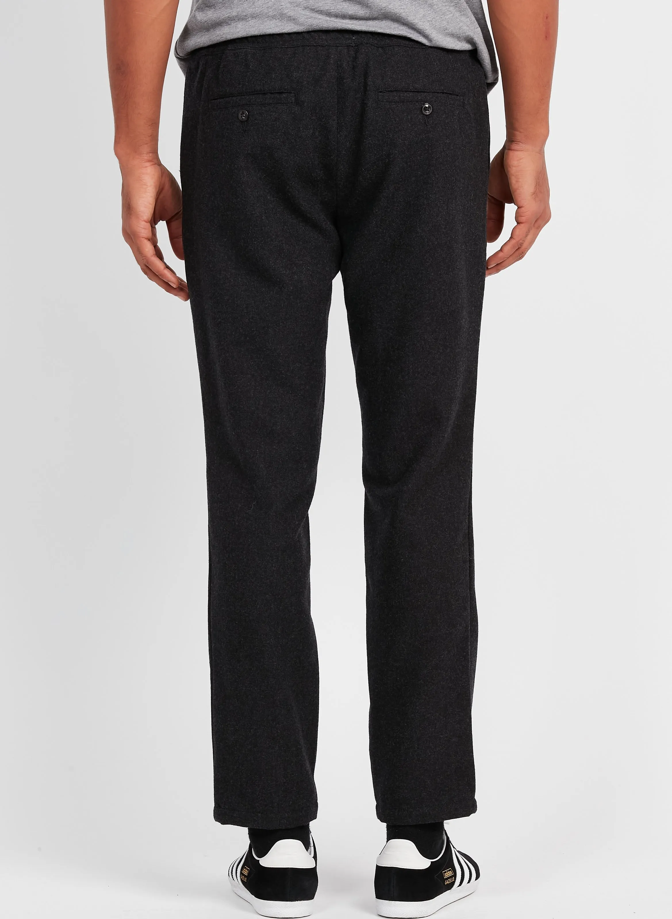 Pantalón recto de mezcla de lana en gris