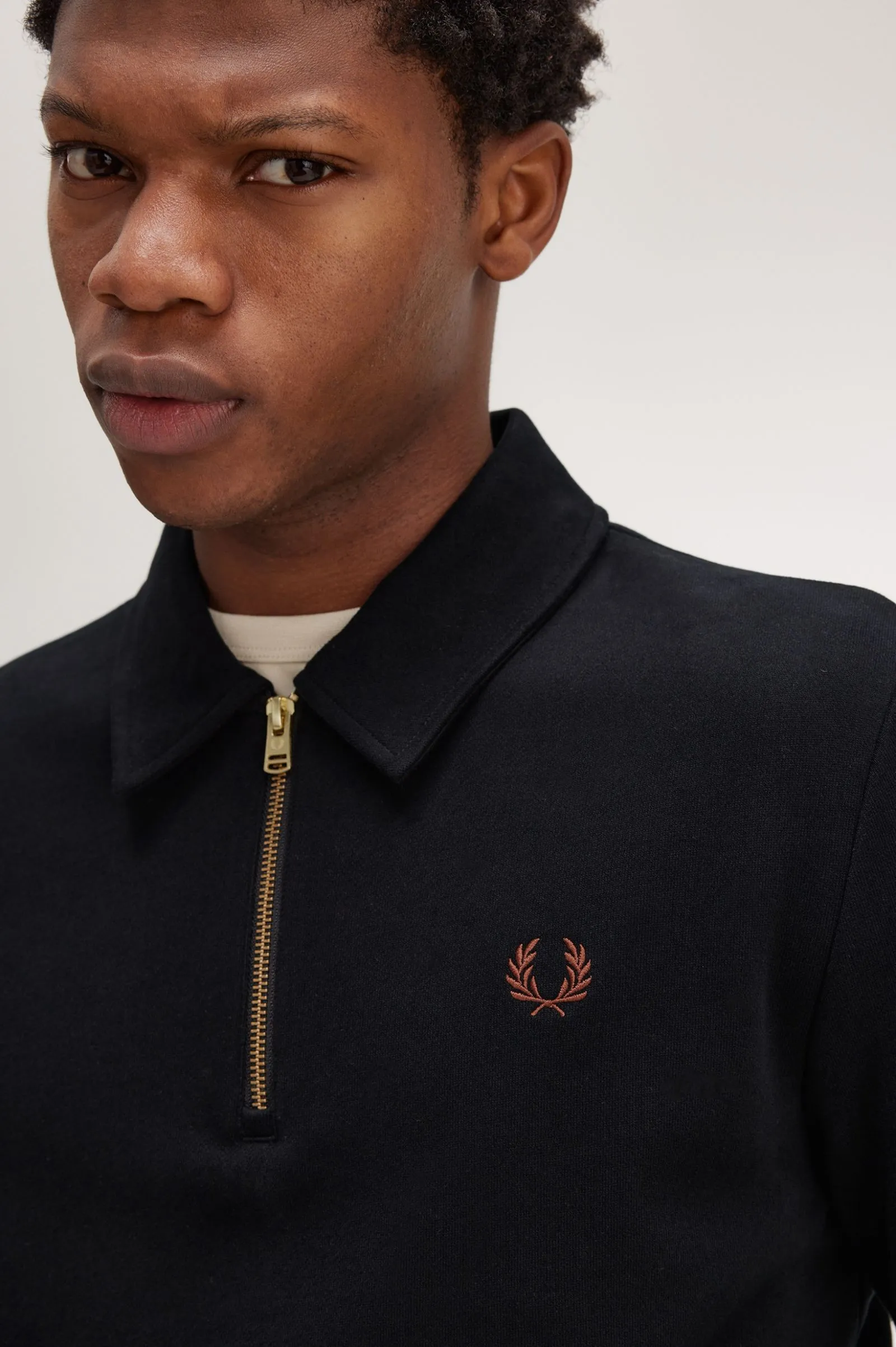 Sudadera con media cremallera