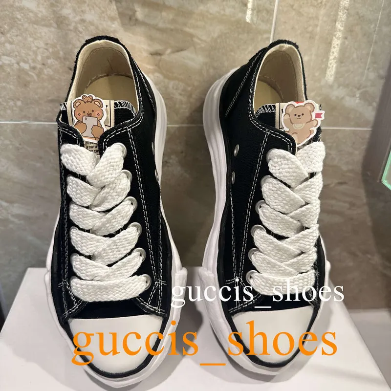 Zapatos de diseño lienzo bajo zapatos disueltos blancos blancos gruesos gruesos mujeres zapatillas de mesa casuales deportes zap